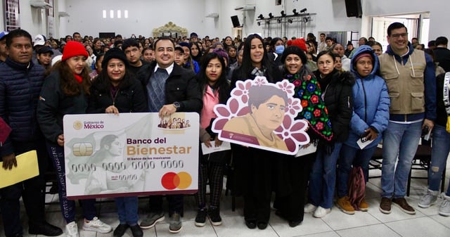 La Beca Rita Cetina entregará apoyos económicos de mil 900 pesos a estudiantes de educación básica. Foto: Facebook Julio León