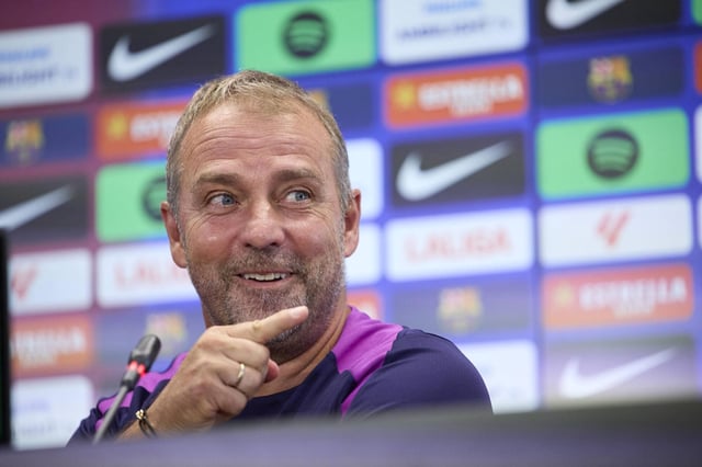 Hansi Flick, en la sala de prensa de la ciudad deportiva este sábado.