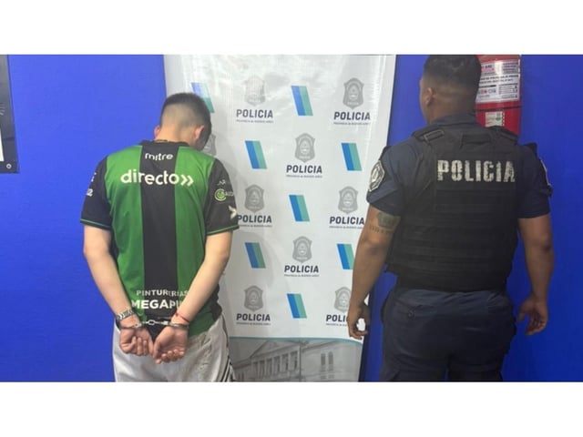 Este es el sujeto que resultó capturado por los efectivos policiales.