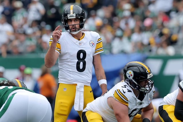 Aaron Rodgers is entering his third game with the Steelers.
