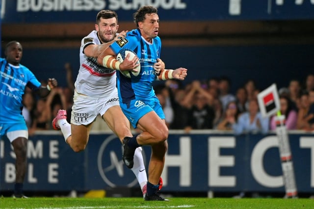 Tom Banks court vers l'essai à Montpellier le 20 septembre 2025