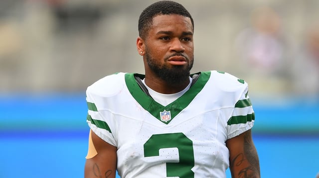 Aug 16, 2025; East Rutherford, New Jersey, USA; New York Jets wide receiver Xavier Gipson (3) looks on prior to the game against the New York Giants at MetLife Stadium. Mandatory Credit: Rich Barnes-Imagn Images