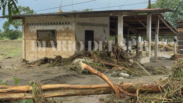 Puentes derrumbados dejan aisladas comunidades y paralizan el transporte en la región sur de Chiapas