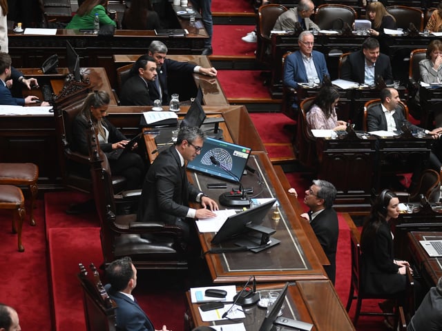 DIPUTADOS
debate 
Martin menem german martinez
Foto Federico Lopez Claro - FTP CLARIN FLC_1402.jpg Z RGonzalez gonzalez