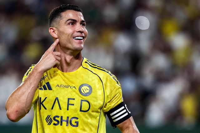 Cristiano Ronaldo celebró otro doblete en Arabia Saudita y sigue agrandando su récord, en busca de los 1000 goles