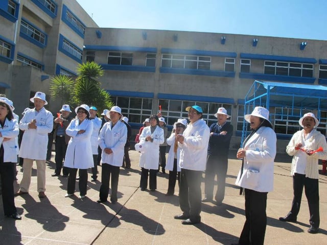 En segundo día de huelga, pacientes piden clemencia a médicos de EsSalud