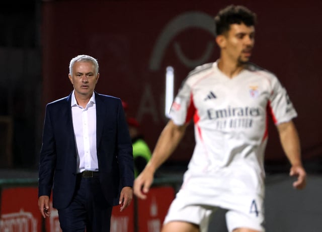 Soccer Football - Primeira Liga - AVS v Benfica - Estadio Clube Desportivo das Aves, Vila das Aves, Portugal - September 20, 2025 Benfica coach Jose Mourinho REUTERS/Rita Franca