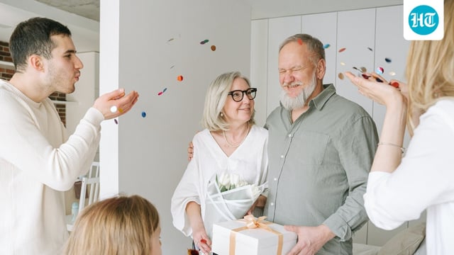 What are the 7 Alzheimer's warning signs?