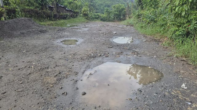 Aunque los expedientes estaban listos, 10 caminos rurales quedaron fuera de la rehabilitación 