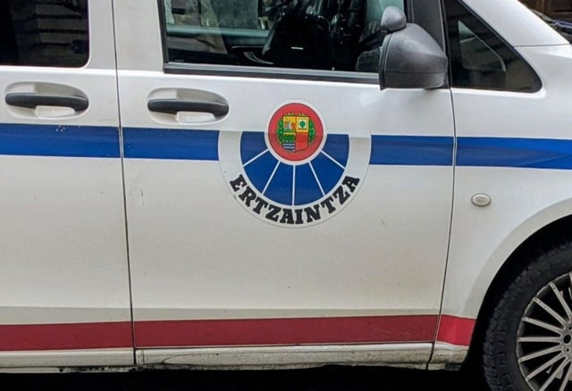 Imagen de un vehículo de la Ertzaintza.