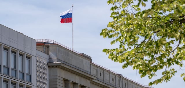 AfD-Abgeordnete Birgit Bessin besuchte die russische Botschaft in Berlin