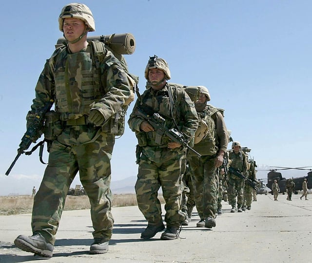US-Präsident Donald Trump hat seine Forderung nach einer Rückgabe des US-Luftwaffenstützpunkts Bagram in Afghanistan erneuert - und mit einer Drohung an die radikalislamischen Taliban verknüpft.