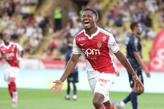L'attaquant espagnol de Monaco Ansu Fati vient de marquer le quatrième but de son équipe dimanche en L1 contre Metz au Stade Louis II de Monaco.