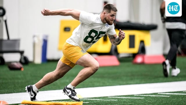 Packers' tight end Tucker Kraft had a knee injury scare during practice last week