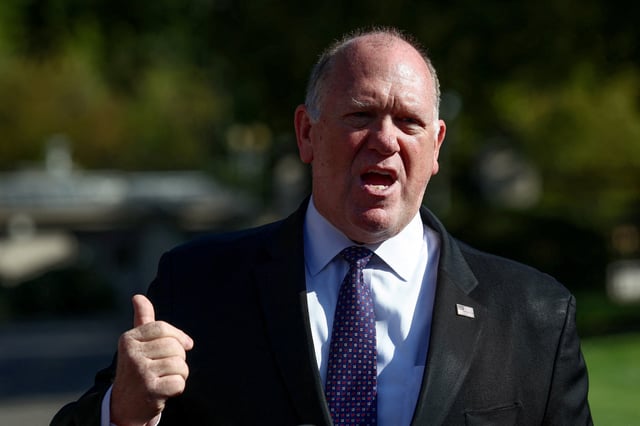 Tom Homan, U.S. President Donald Trump’s border czar, speaks to the media outside the White House in Washington, U.S., September 9, 2025. REUTERS/Evelyn Hockstein/File Photo