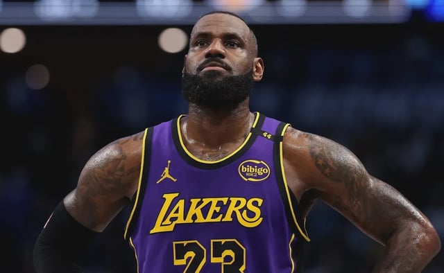 El retiro de LeBron James podría atrasarse un poco más.
