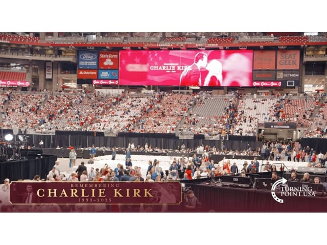 La ceremonia se realiza en un estadio en Glendale, Arizona (Imagen captura de transmisión por YouTube).