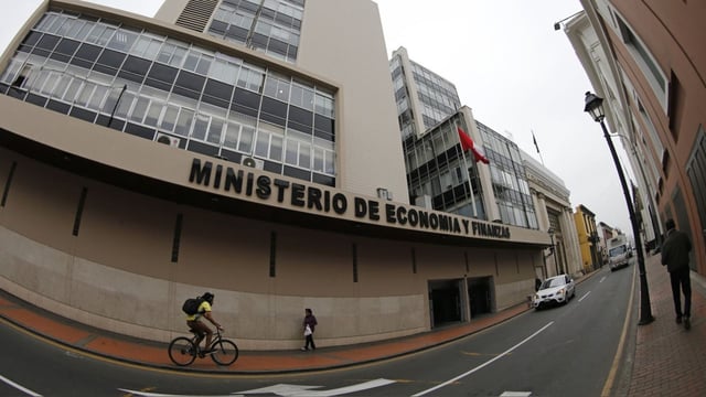 La norma lleva la firma del Ministro de Economía y Finanzas, Raúl Pérez Reyes.