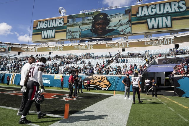 Houston Texans defensive end Will Anderson Jr. (51) walks off the field following a 17-10 loss to the  Jacksonville Jaguars in an NFL football game at Everbank Stadium in Jacksonvillew, Fla., Sunday, Sept. 21, 2025.