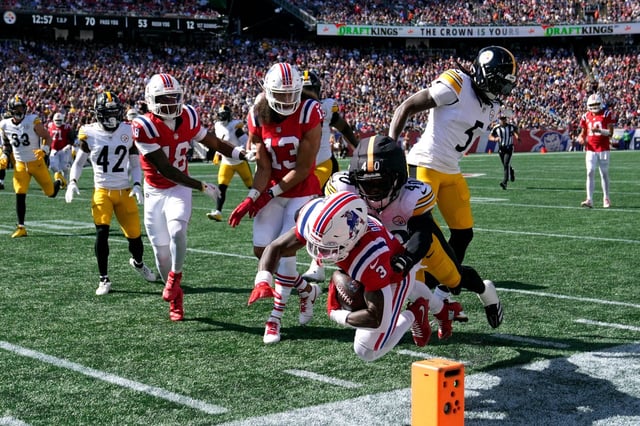 DeMario Douglas