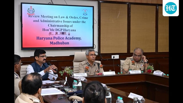 Haryana director general of police (DGP) Shatrujeet Kapur during a meeting at Police Academy, Madhuban on Sunday. (HT Photo)