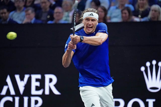 Sep 20, 2025; San Francisco, CA, USA;  Team Europe player Alexander Zverev returns a ball from Team World Player Alexander de Minaur during the Laver Cup at Chase Center. Mandatory Credit: David Gonzales-Imagn Images