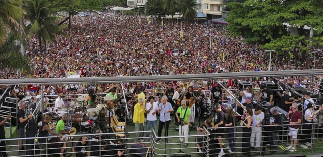 Concert durant une manifestation à Rio de Janeiro contre une proposition de loi sur l'immunité des parlementaires, le 21 septembre 2025