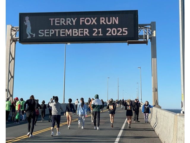 Approximately 10,000 participants ran across the Confederation Bridge between New Brunswick and Prince Edward Island Sunday to mark the 45th anniversary of the Terry Fox Marathon of Hope.