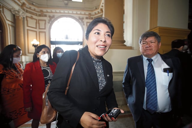 LIMA 30 DE NOVIEMBRE DEL 2022.

POR TERCER DIA CONSECUTIVO LOS MINISTROS DE ESTADO ACUDEN AL HEMICICLO DEL CONGRESO DE LA REPUBLICA PARA SUSTENTAR EL PROYECTO DE LEY DEL PRESUPUESTO DEL A„O FISCAL 2022.