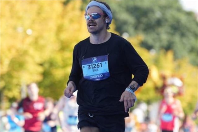 Harry Styles sorprendió al correr la maratón de Berlín en un tiempo récord