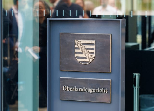 Im Spionageprozess gegen einen früheren Mitarbeiter des AfD-Politikers Maximilian Krah hat die Verteidigung vor dem Oberlandesgericht in Dresden Freispruch für den Hauptangeklagten gefordert.