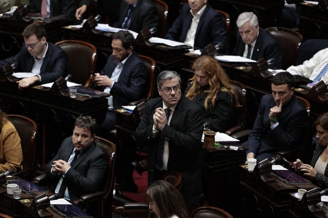 Germán Martínez (UP), junto a Martín Tetaz y Rodrigo de Loredo (UCR), Maximiliano Ferraro  y Juan Manuel López (CC)