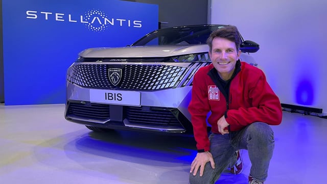 Stellantis' neuer IBIS-Akku erhöht die Reichweite und Sicherheit von E-Autos erheblich.