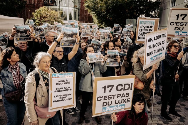 Mobilisation de salariés du quotidien dans le XVe arrondissement de Paris, le 22 septembre 2025.