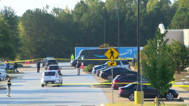 Gunman killed at Georgia Amazon facility