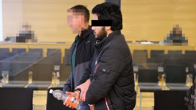 Ein Iraker (23) belästigt immer wieder Frauen und Mädchen, soll nun dauerhaft in Psychiatrie untergebracht werden.