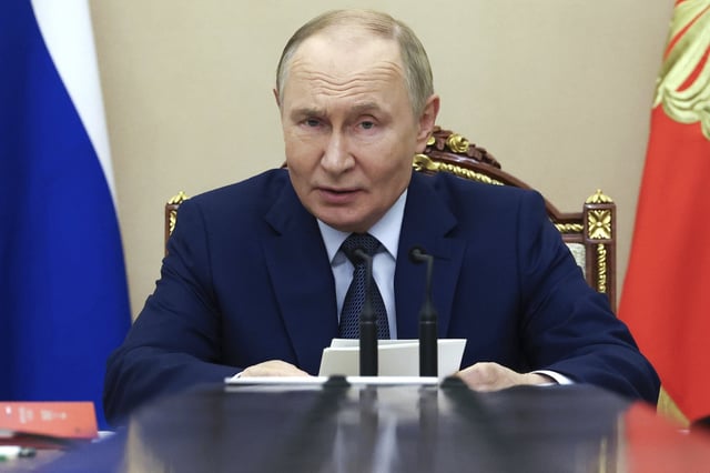 El presidente ruso, Vladimir Putin, preside una reunión del Consejo de Seguridad en el Kremlin en Moscú, Rusia, el lunes 22 de septiembre de 2025