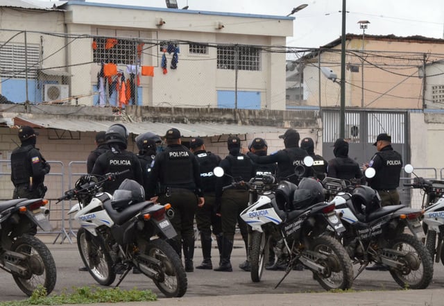 Un violento choque entre bandas rivales en la prisión de Machala, al suroeste de Ecuador, dejó 14 muertos —incluido un guardia— y 14 heridos. (Foto: AFP)