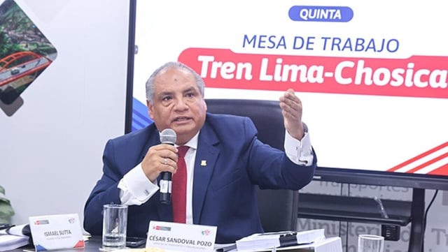 El ministro César Sandoval negó que vaya a ser candidato en las elecciones generales del 2026. (Foto: MTC)