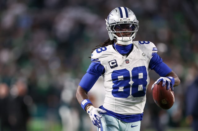 Sep 4, 2025; Philadelphia, Pennsylvania, USA; Dallas Cowboys wide receiver CeeDee Lamb (88) warms up prior to the game against the Philadelphia Eagles at Lincoln Financial Field. Mandatory Credit: Bill Streicher-Imagn Images/File photo