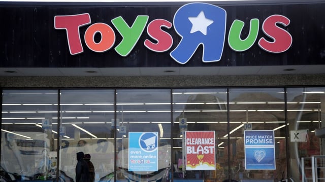 The exterior view of a Toys "R" Us store in Luton, England after the company announced in 2017 that it had filed for bankruptcy protection in the United States and Canada. File. (Leon Neal/Getty Images).