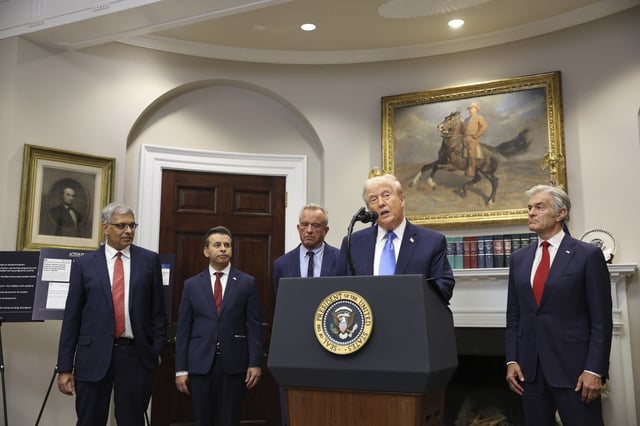 President Donald Trump makes an announcement about autism with National Institutes of Health Director Jay Bhattacharya, Food and Drug Administration Commissioner Marty Makary, Secretary of Health and Human Services Robert Kennedy Jr., and Medicare Services Administration Mehmet Oz in the Roosevelt Room of the White House, in Washington on Sept. 22, 2025.