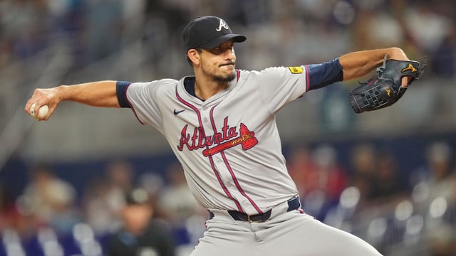 Sep 20, 2024; Miami, Florida, USA; Atlanta Braves pitcher Charlie Morton (50) pitches in the first inning against the Miami Marlins at loanDepot Park. Mandatory Credit: Jim Rassol-Imagn Images