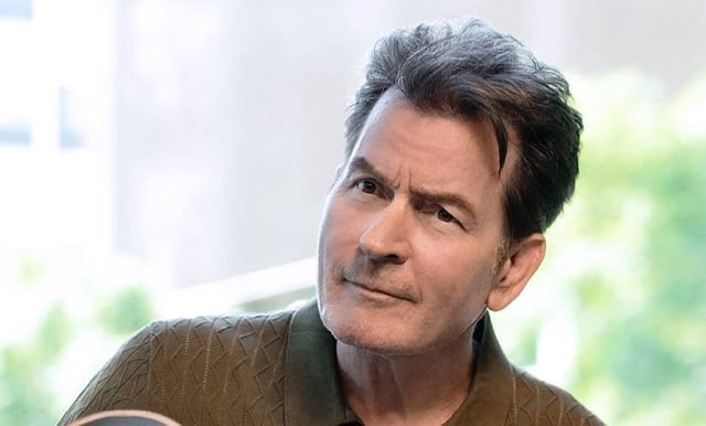 Confiesa Charlie Sheen que narcos mexicanos cortaron su suministro