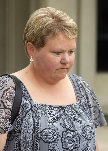  Meggin Van Hoof leaves court on Monday, September 22, 2025. (Mike Hensen/The London Free Press)