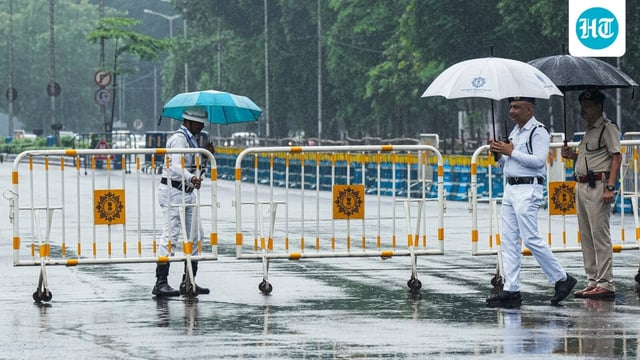 IMD has sounded a mix of yellow and orange alerts for several areas in West Bengal, with a yellow alert for Kolkata.
