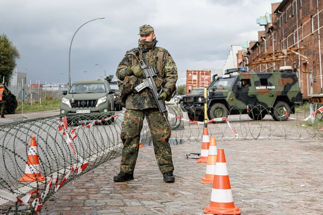 Ende September wird in Hamburg beim Militärmanöver „Red Storm Bravo“ getestet, wie die Nato auf einen Angriff Russlands reagieren könnte. Dieses Foto entstand bei der ersten Militärübung „Red Storm Alpha“ 2024.
