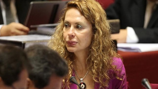 Eliane Karp