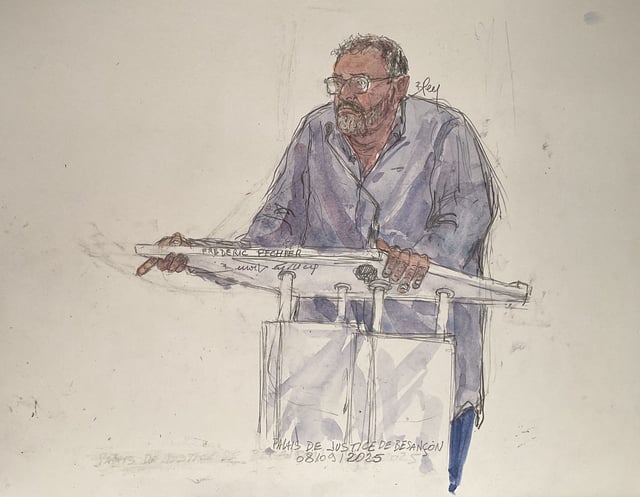 Frédéric Péchier devant la cour d’assises de Besançon, le 8 septembre 2025. 