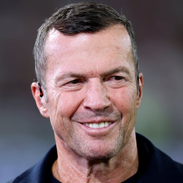 Lothar Matthäus zeigt sich mit der 38 Jahre jüngeren Theresa Sommer.